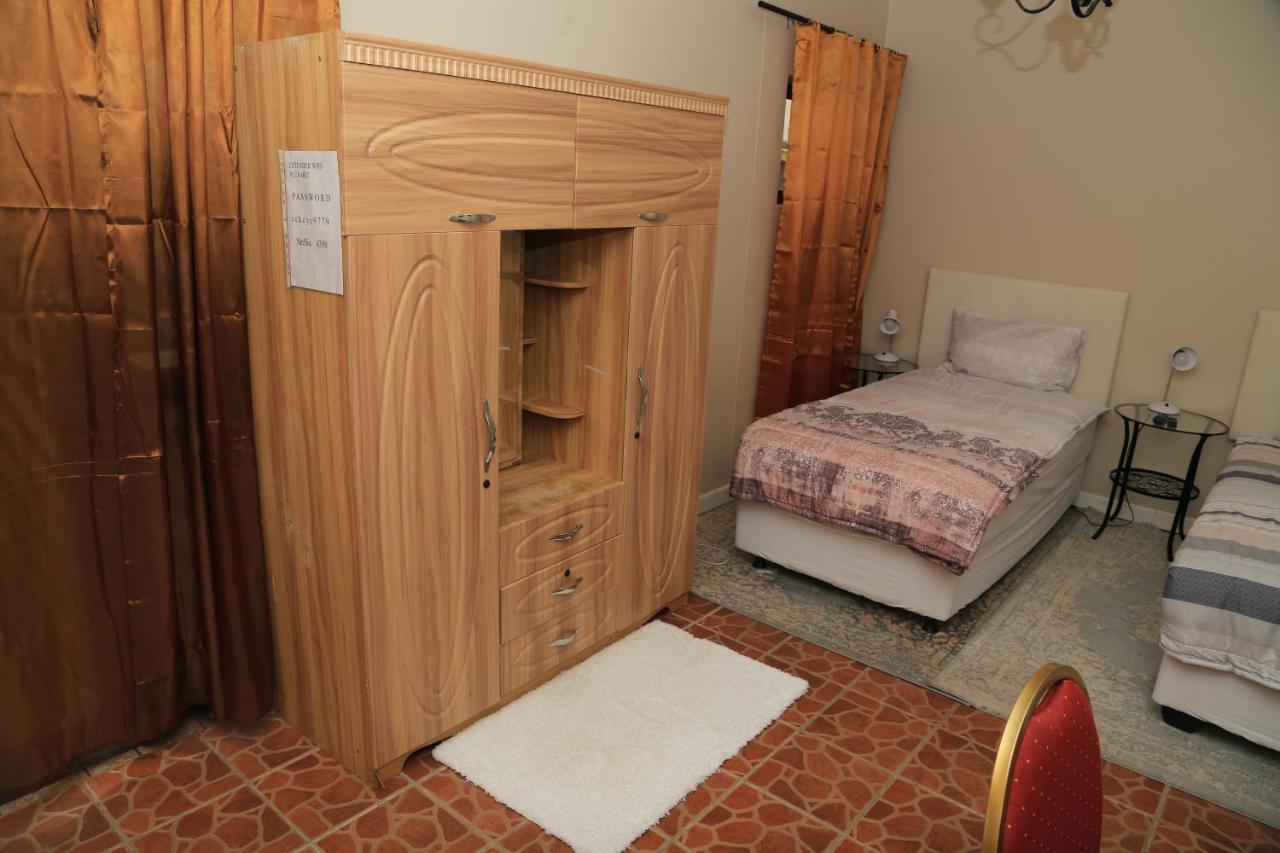Coco Palm Bed & Breakfast Windhuk Zewnętrze zdjęcie